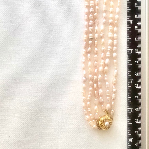 Stunning Vintage Pale Pink Freshwater Pearl Triple Strand Necklace - Picture 6 of 11